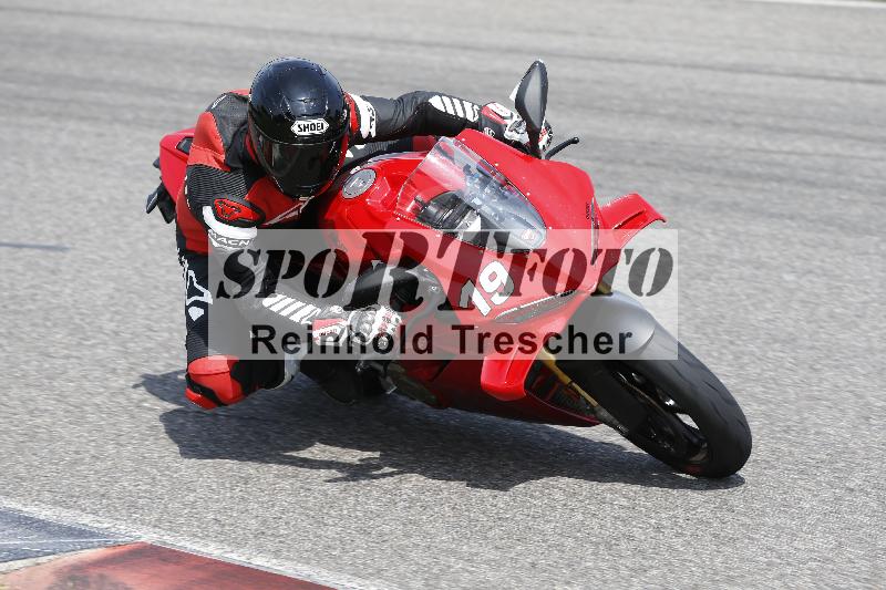 /27 12.06.2025 Ducati Schweiz Trackday Warmup  ADR/gelb-jeaune/19